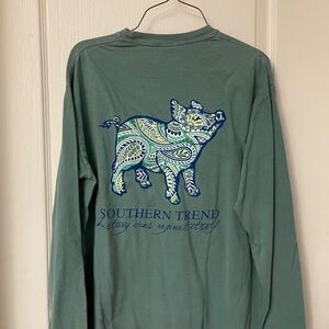 Southern Trend Long Sleeve Shirt size Medium